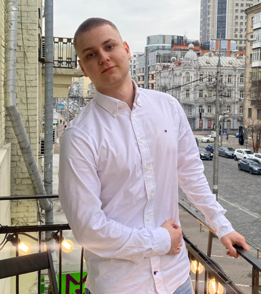 Administrátor Daniil Fadieiev Administrátor Daniil Fadieiev